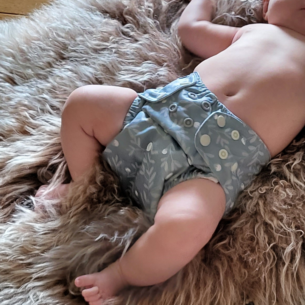 The Swedish Forest | Pocket Diaper | Slim 3-15kg: Humleblomster blå / No inserts - - MamaMilla